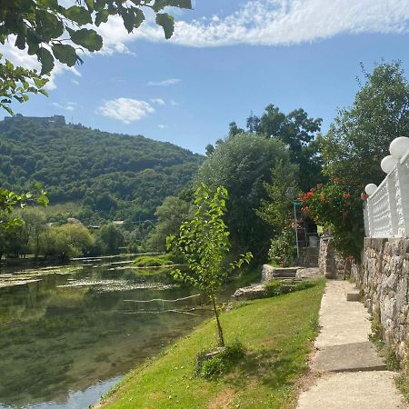 Villa Dino Kulen Vakuf Exterior foto
