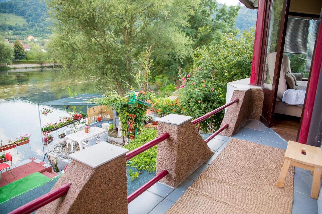 Villa Dino Kulen Vakuf Exterior foto